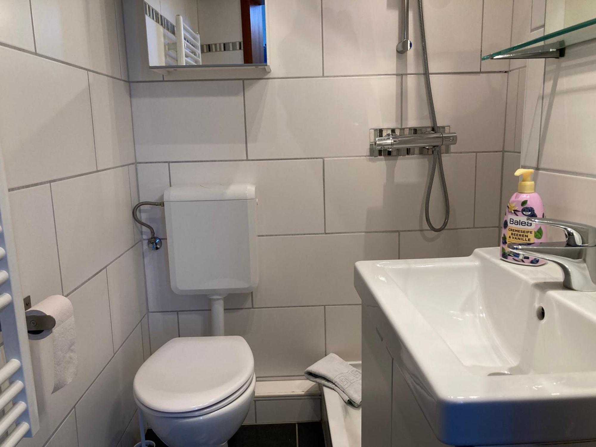 Haus Krabbe Apartments Mit Doppelbetten, Fuer 1-2 Personen, Hunde Kostenfrei Willkommen, Kostenfreier Parkplatz, Zwischen Bremerhaven Und Cuxhaven Gelegen Wremen Exteriér fotografie